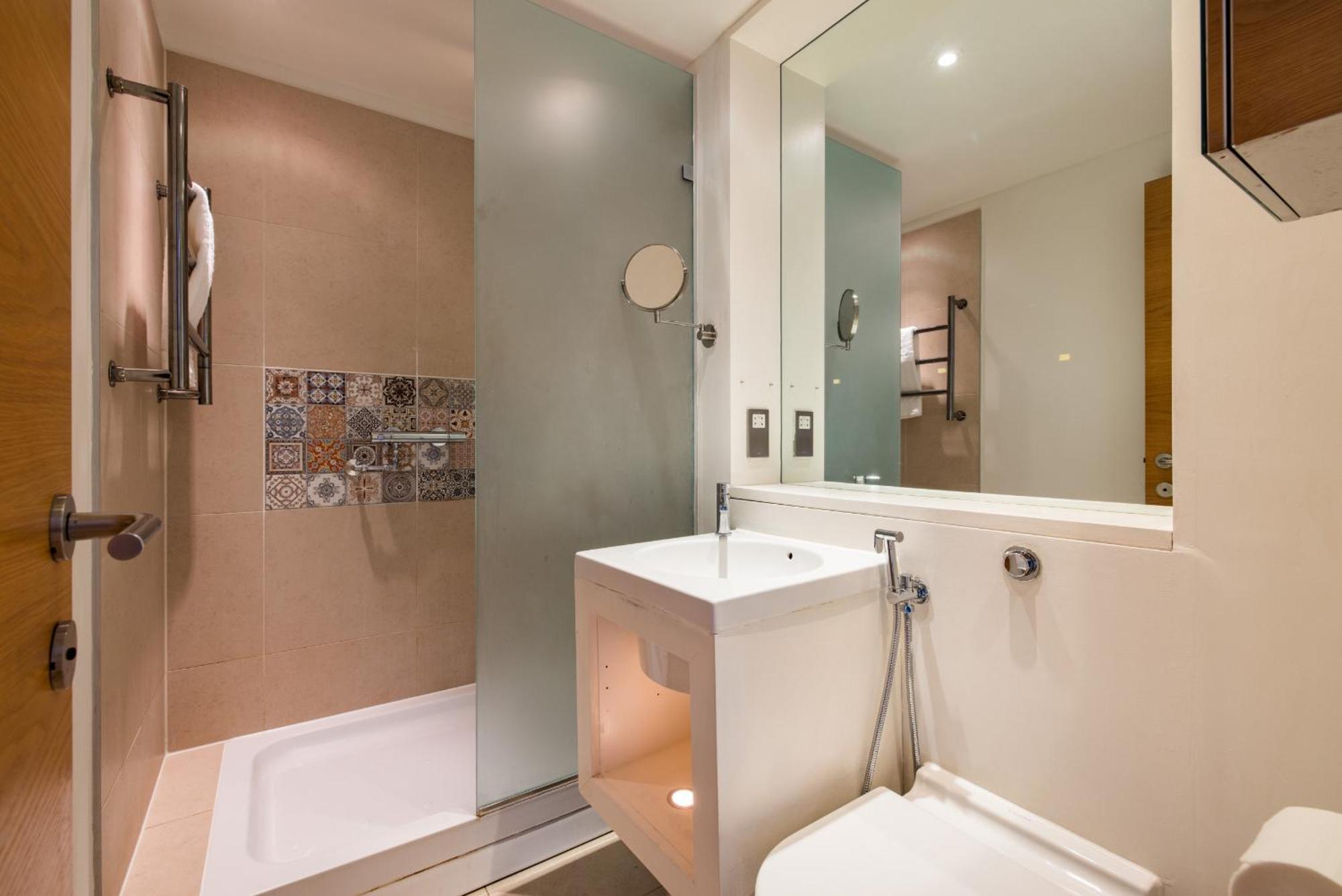 Spacious, Modern 3-bed Appartamento