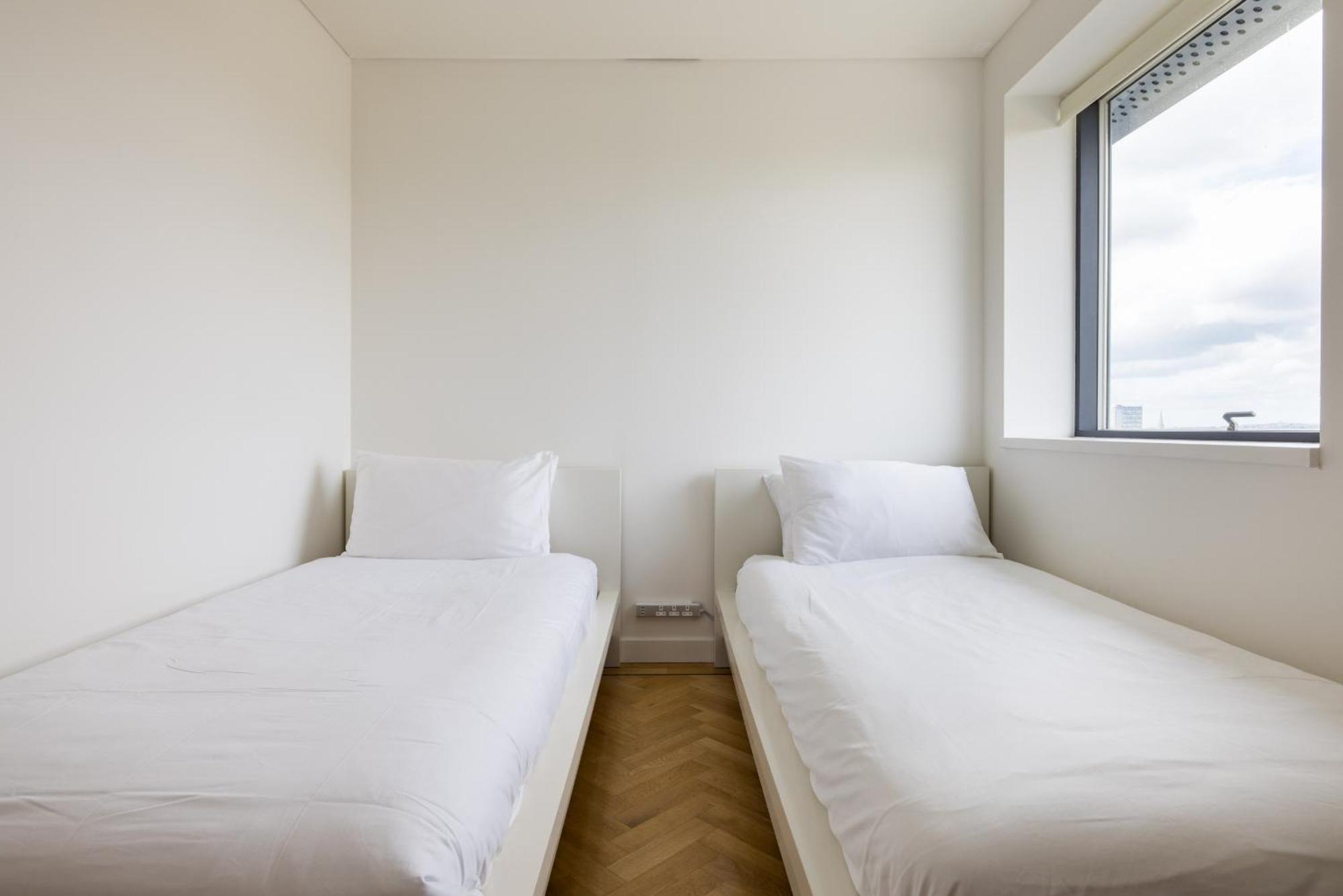 Spacious, Modern 3-bed