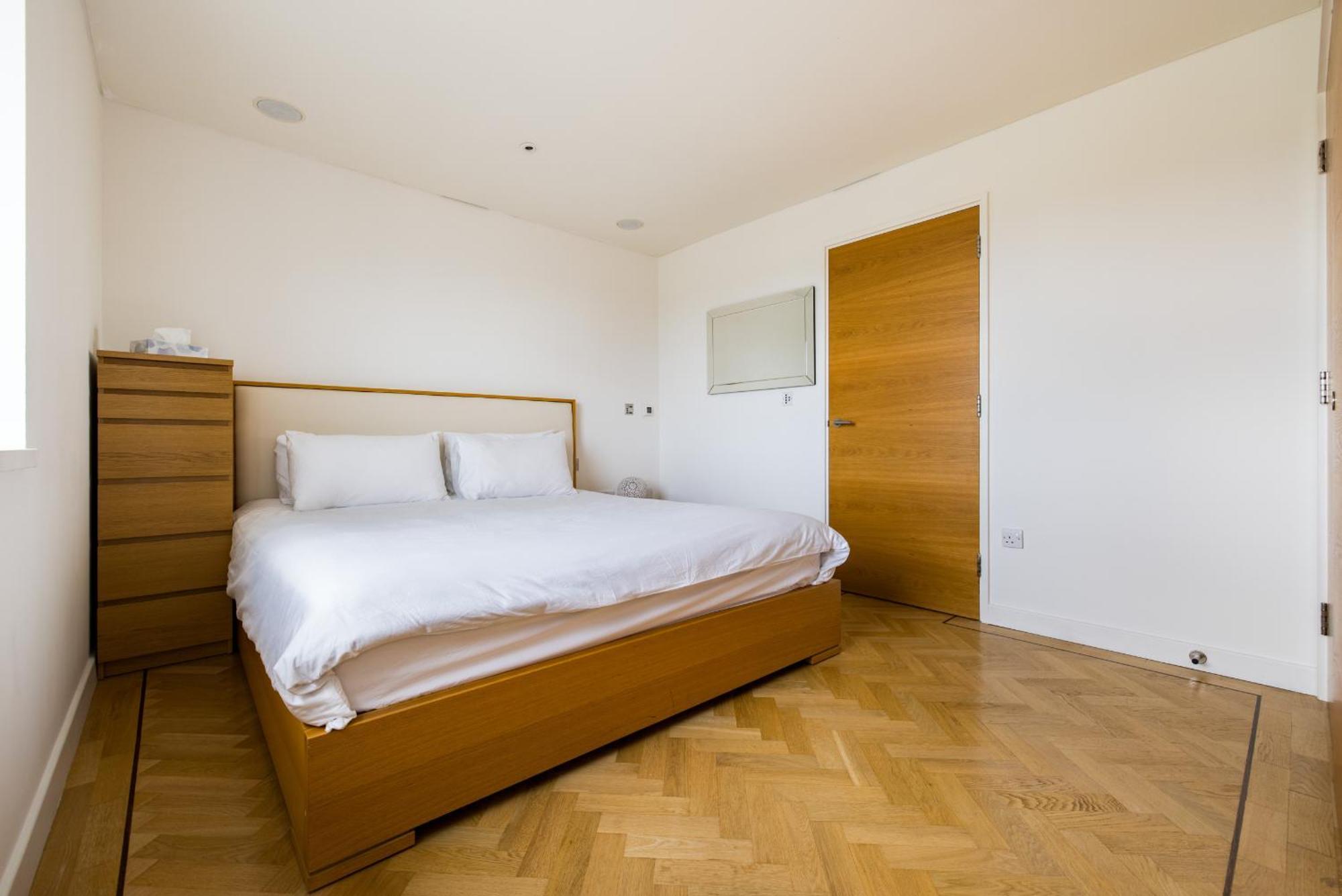 Spacious, Modern 3-bed